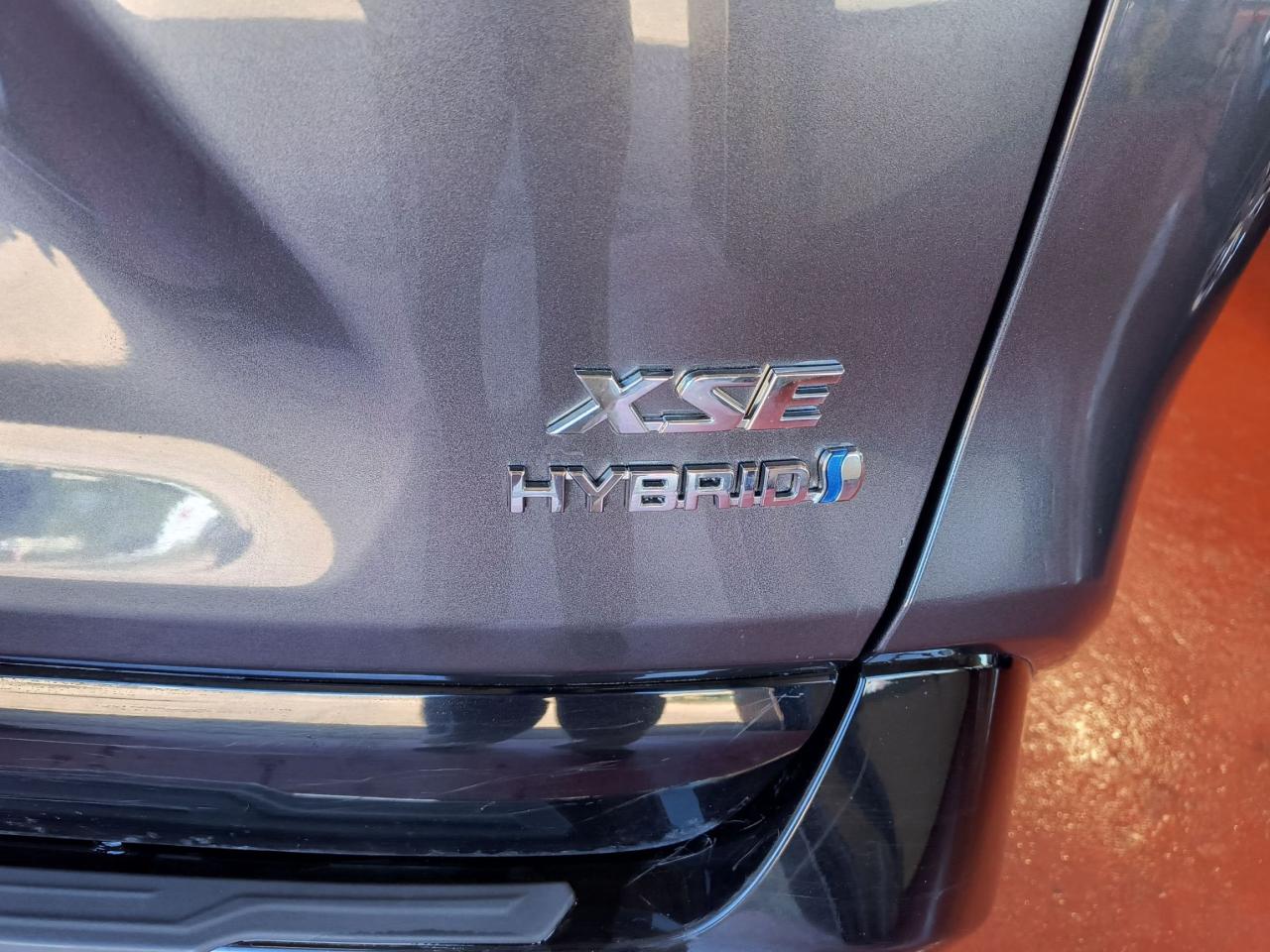 2020 Toyota RAV4 Hybrid XSE Photo