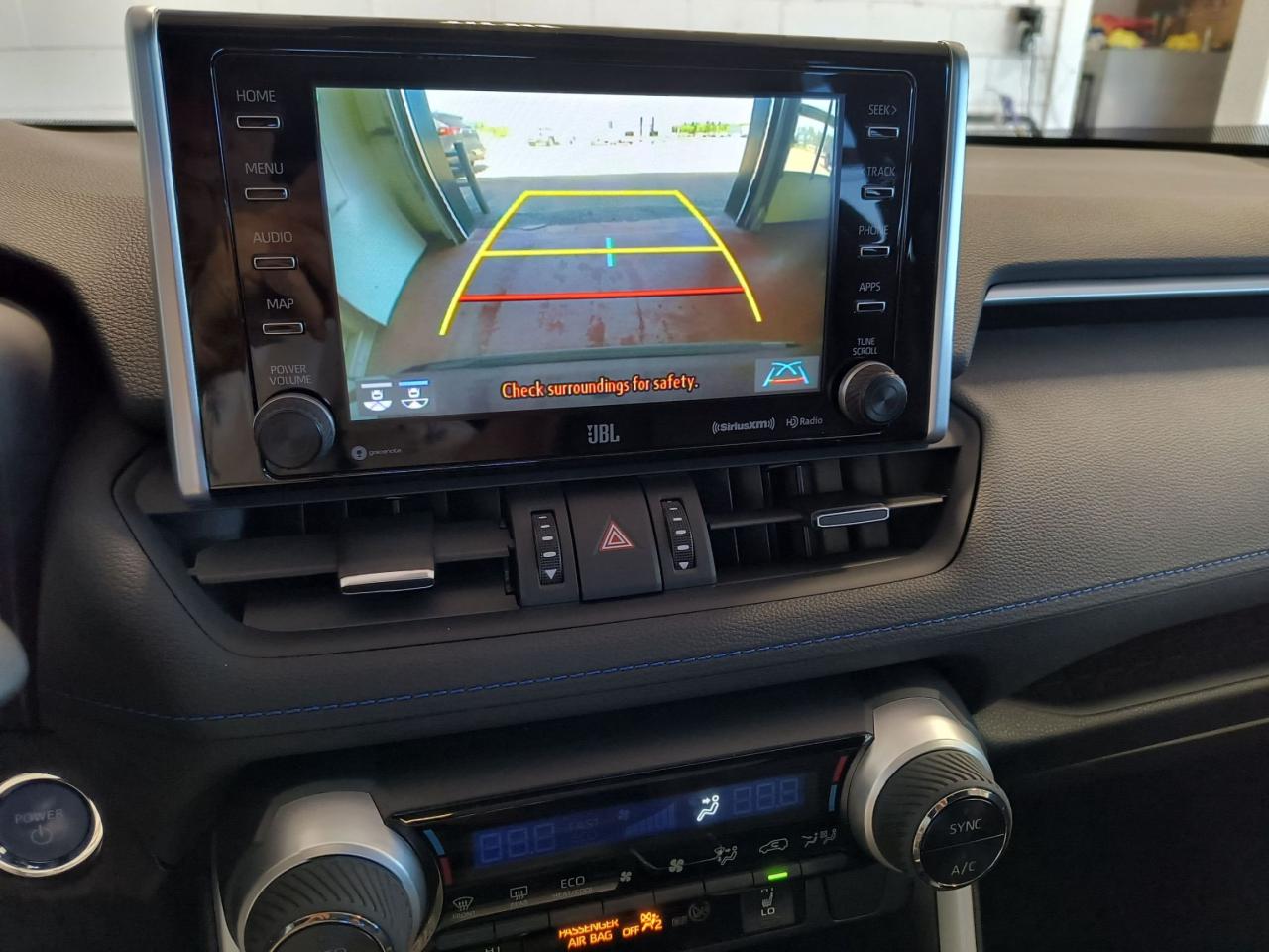 2020 Toyota RAV4 Hybrid XSE Photo