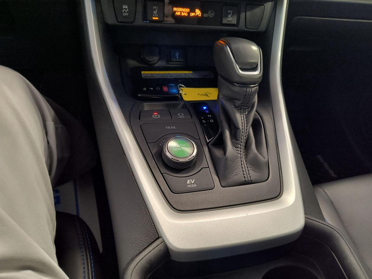 2020 Toyota RAV4 Hybrid XSE Photo