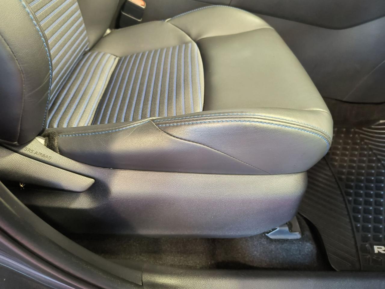 2020 Toyota RAV4 Hybrid XSE Photo