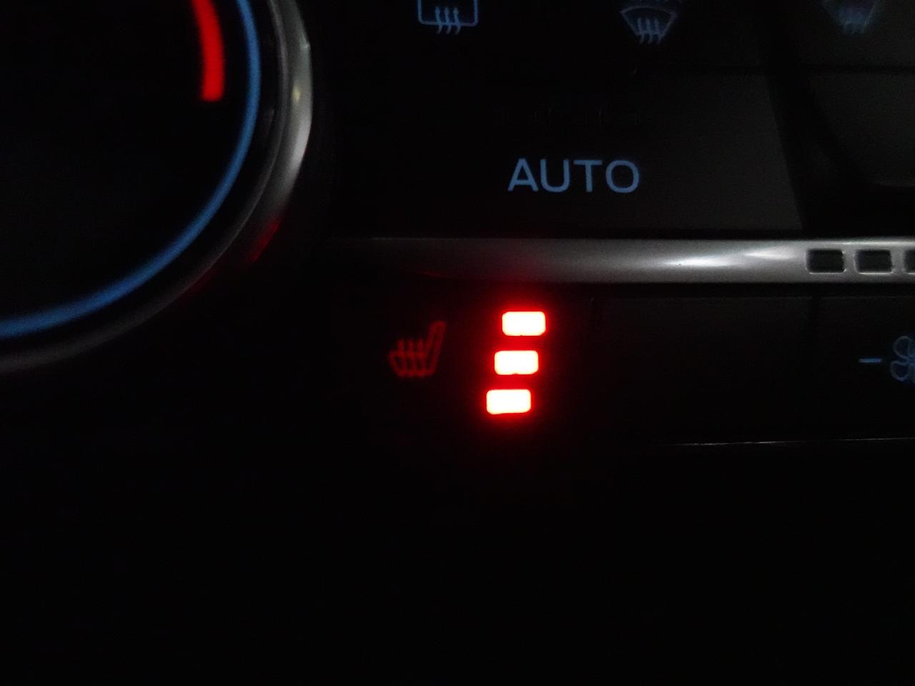 2022 Ford Escape TITANIUM | AWD | Nav | Leather | BSM | CarPlay