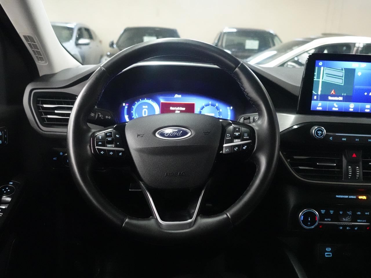 2022 Ford Escape TITANIUM | AWD | Nav | Leather | BSM | CarPlay