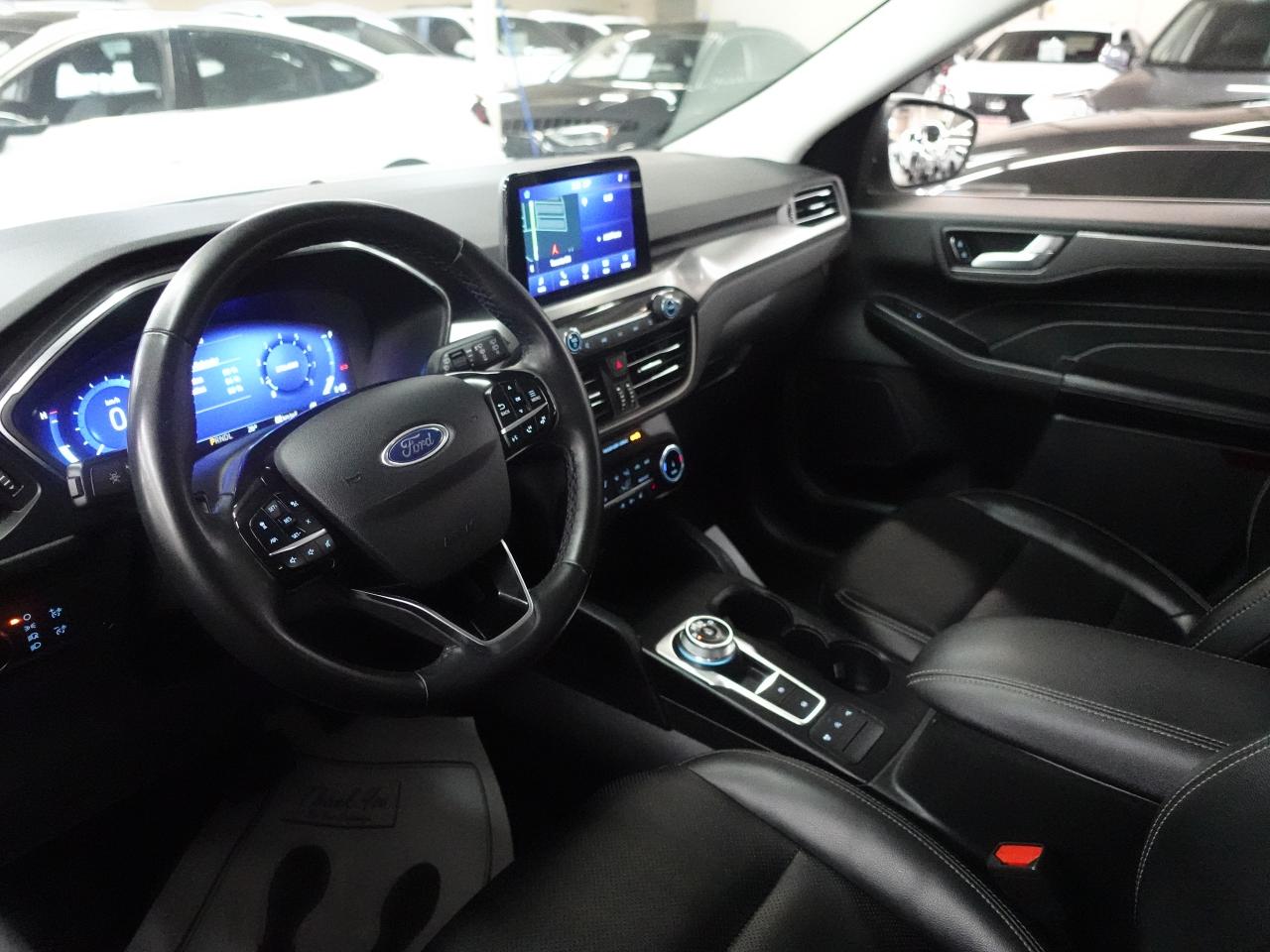 2022 Ford Escape TITANIUM | AWD | Nav | Leather | BSM | CarPlay