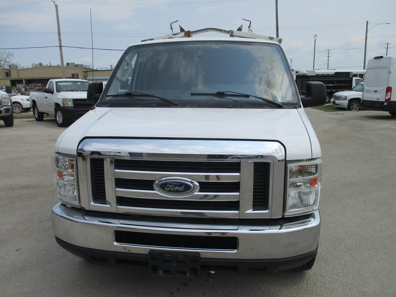 2012 Ford Econoline Commercial - Photo #2