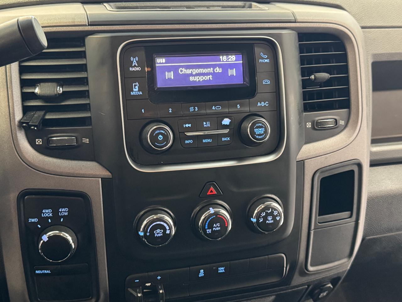 2017 RAM 1500 ST 4WD Quad HEMI+New Brakes+Camera+CLEAN CARFAX Photo11