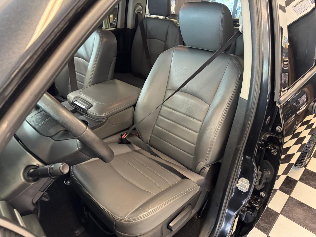 2017 RAM 1500 ST 4WD Quad HEMI+New Brakes+Camera+CLEAN CARFAX Photo17