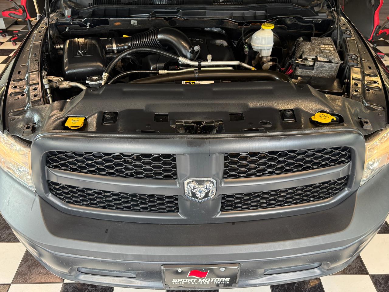 2017 RAM 1500 ST 4WD Quad HEMI+New Brakes+Camera+CLEAN CARFAX Photo10