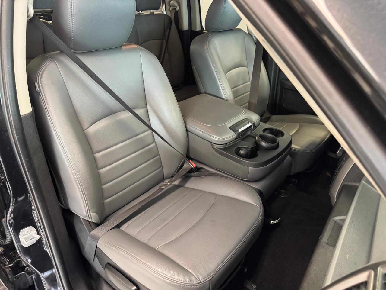 2017 RAM 1500 ST 4WD Quad HEMI+New Brakes+Camera+CLEAN CARFAX Photo20