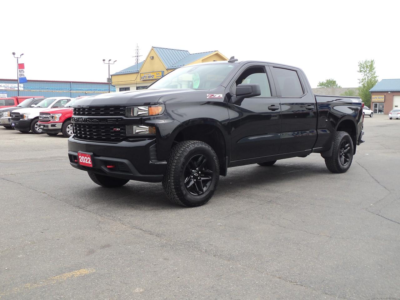 2022 Chevrolet Silverado 1500 CustomTrailBossCrewCab4x4 Z71 2.7L4cylGas 6'75"Box - Photo #2