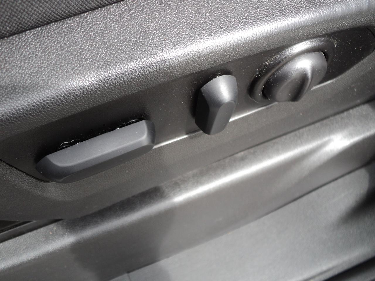 2022 Chevrolet Silverado 1500 CustomTrailBossCrewCab4x4 Z71 2.7L4cylGas 6'75"Box - Photo #24