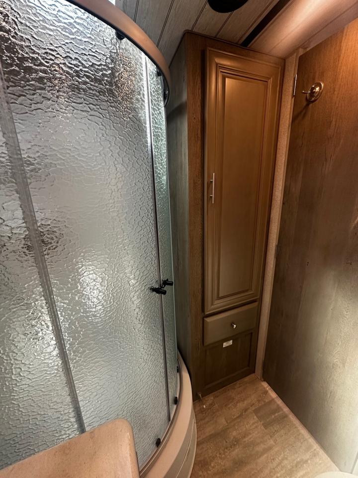 1748375147