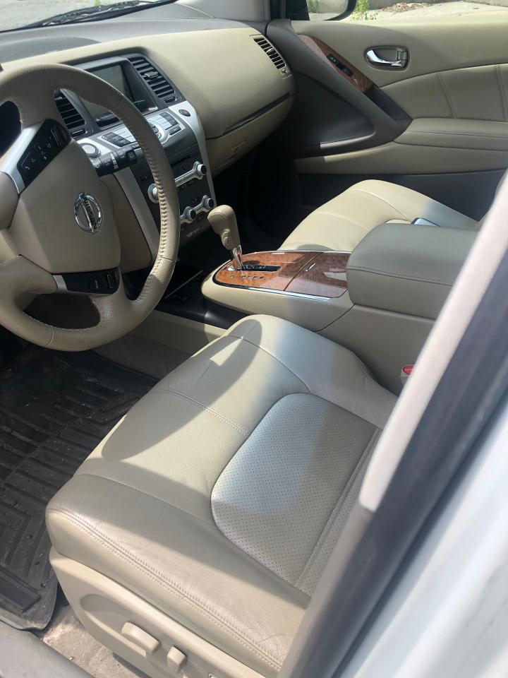 2013 Nissan Murano Platinum Photo2