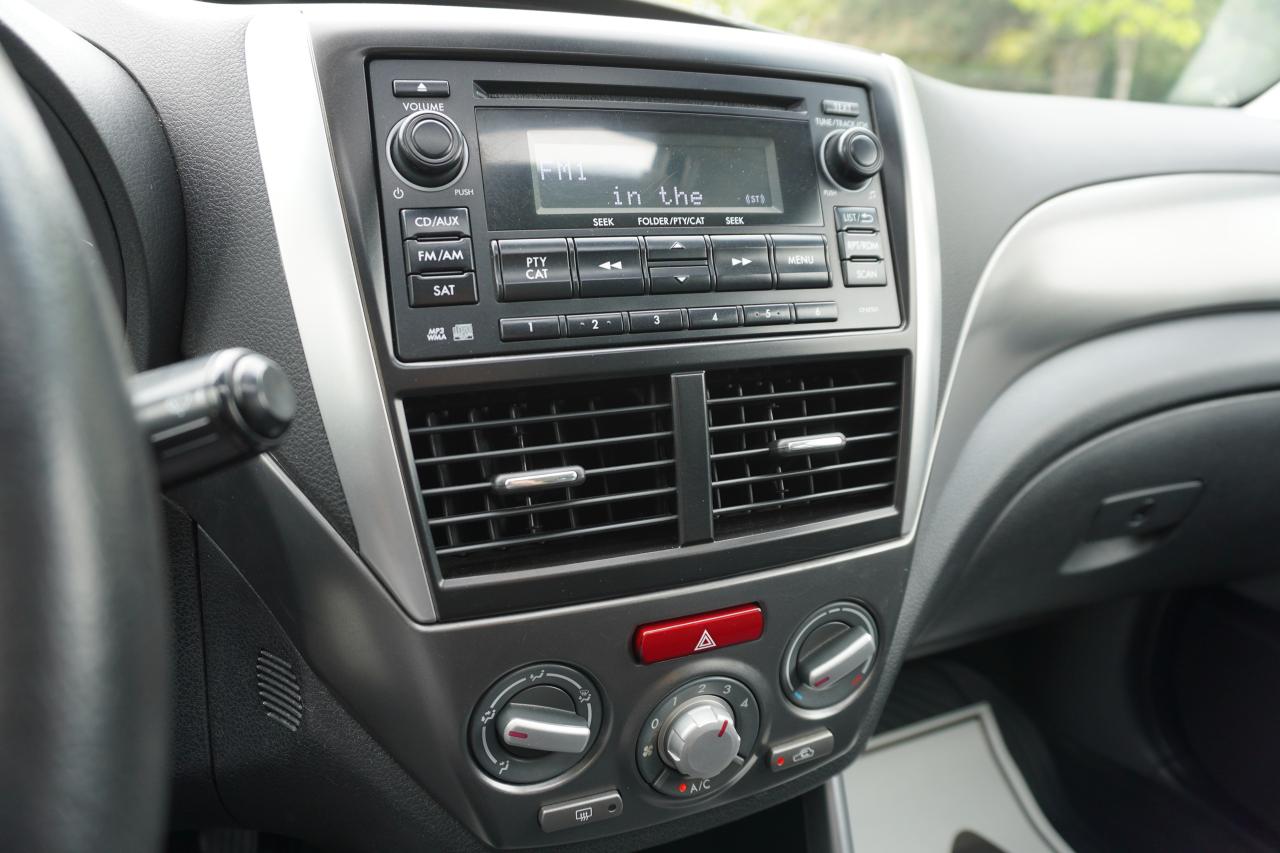 2012 Subaru Forester 5 SPEED MANUAL / TOURING / RECLINING REAR SEATS - Photo #15