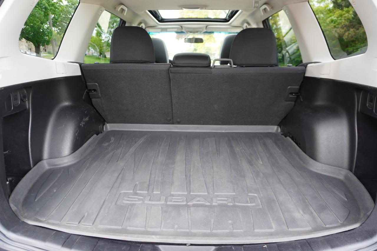 2012 Subaru Forester 5 SPEED MANUAL / TOURING / RECLINING REAR SEATS - Photo #20