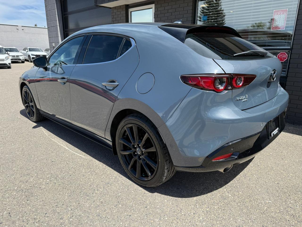 2021 Mazda MAZDA3 GT Turbo i-ACTIV AWD - Photo #8