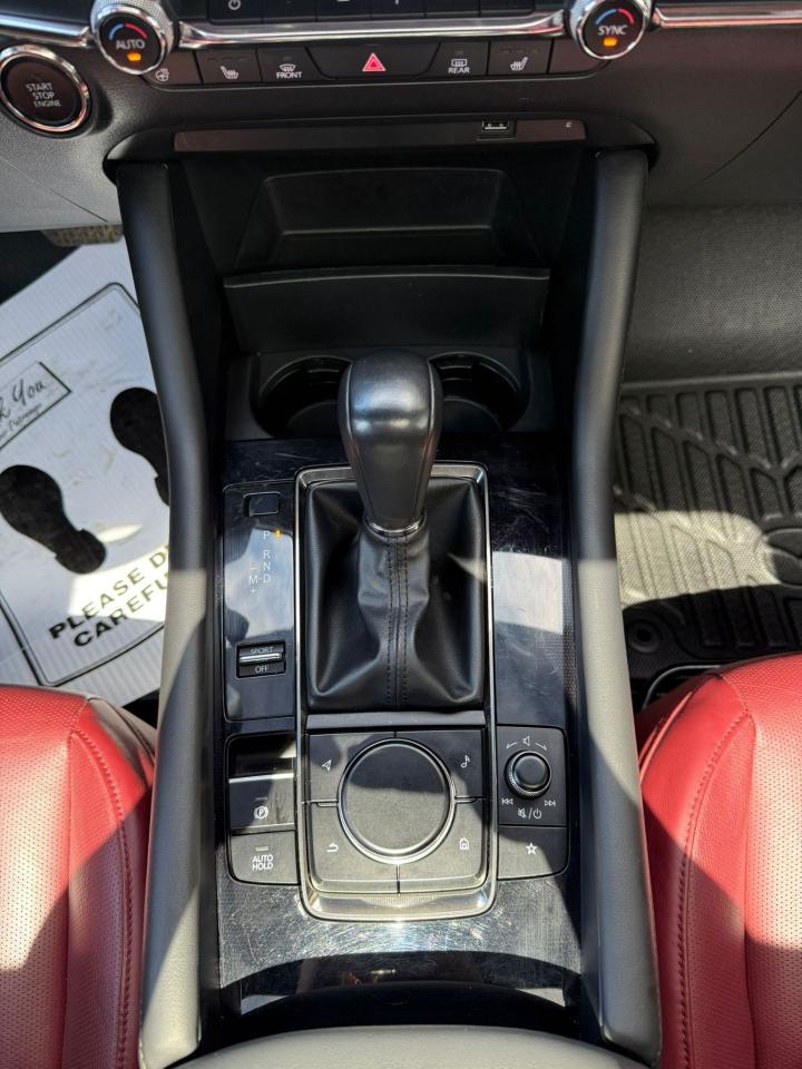 2021 Mazda MAZDA3 GT Turbo i-ACTIV AWD - Photo #13