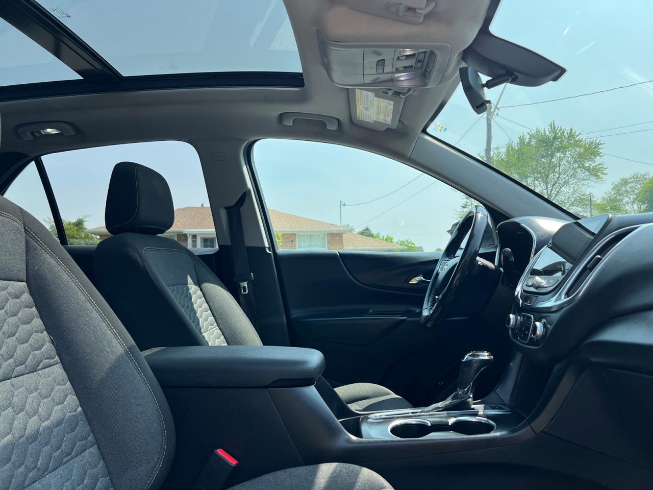 2018 Chevrolet Equinox LT AWD Photo