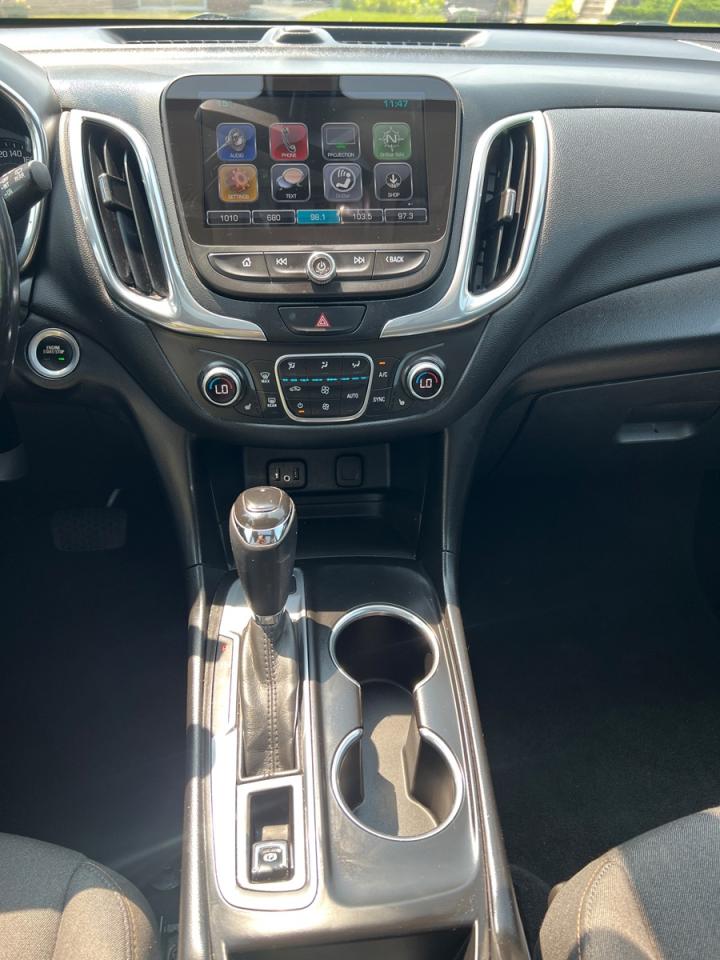 2018 Chevrolet Equinox LT AWD Photo