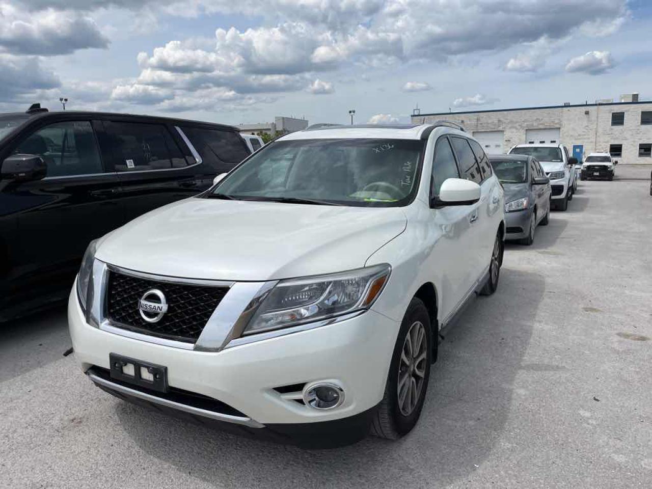 Used 2015 Nissan Pathfinder SL for sale in Innisfil, ON