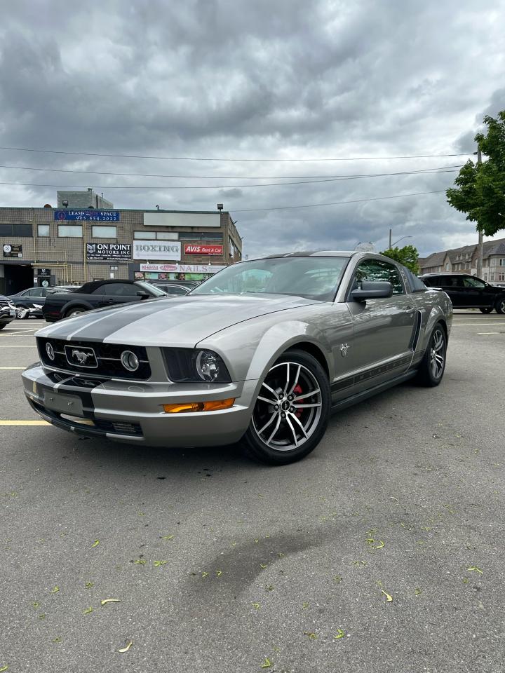 2009 Ford Mustang GT - Photo #2