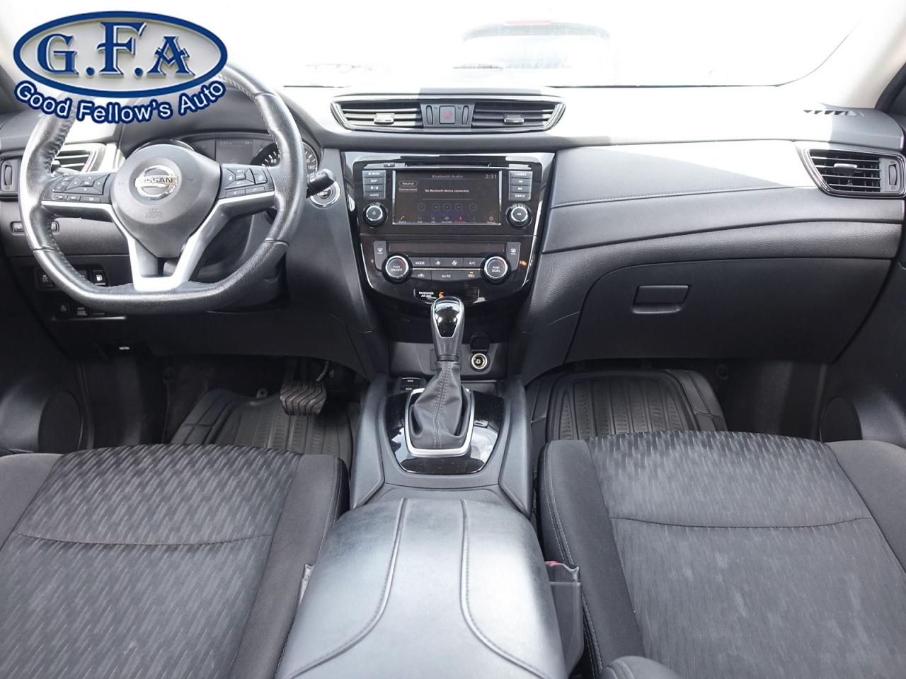 2020 Nissan Rogue AWD SV Photo32