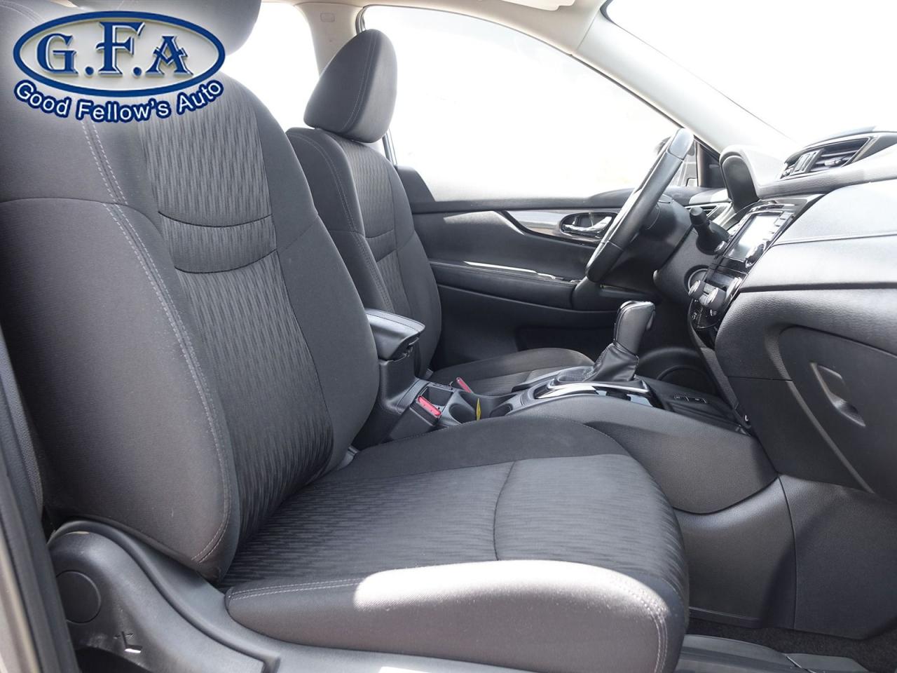 2020 Nissan Rogue AWD SV Photo34