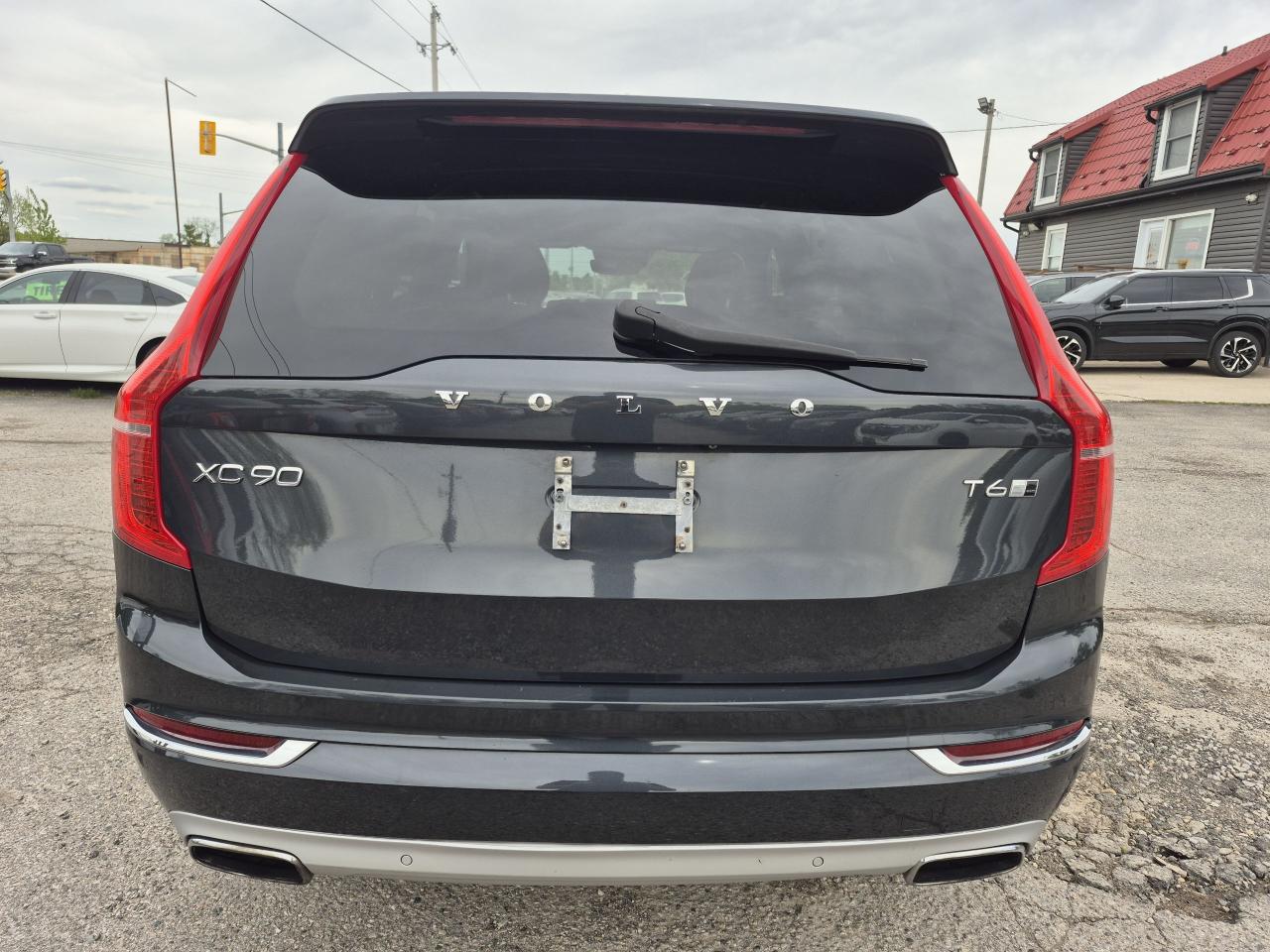 2017 Volvo XC90 AWD T6 Inscription 7-Passenger Photo4