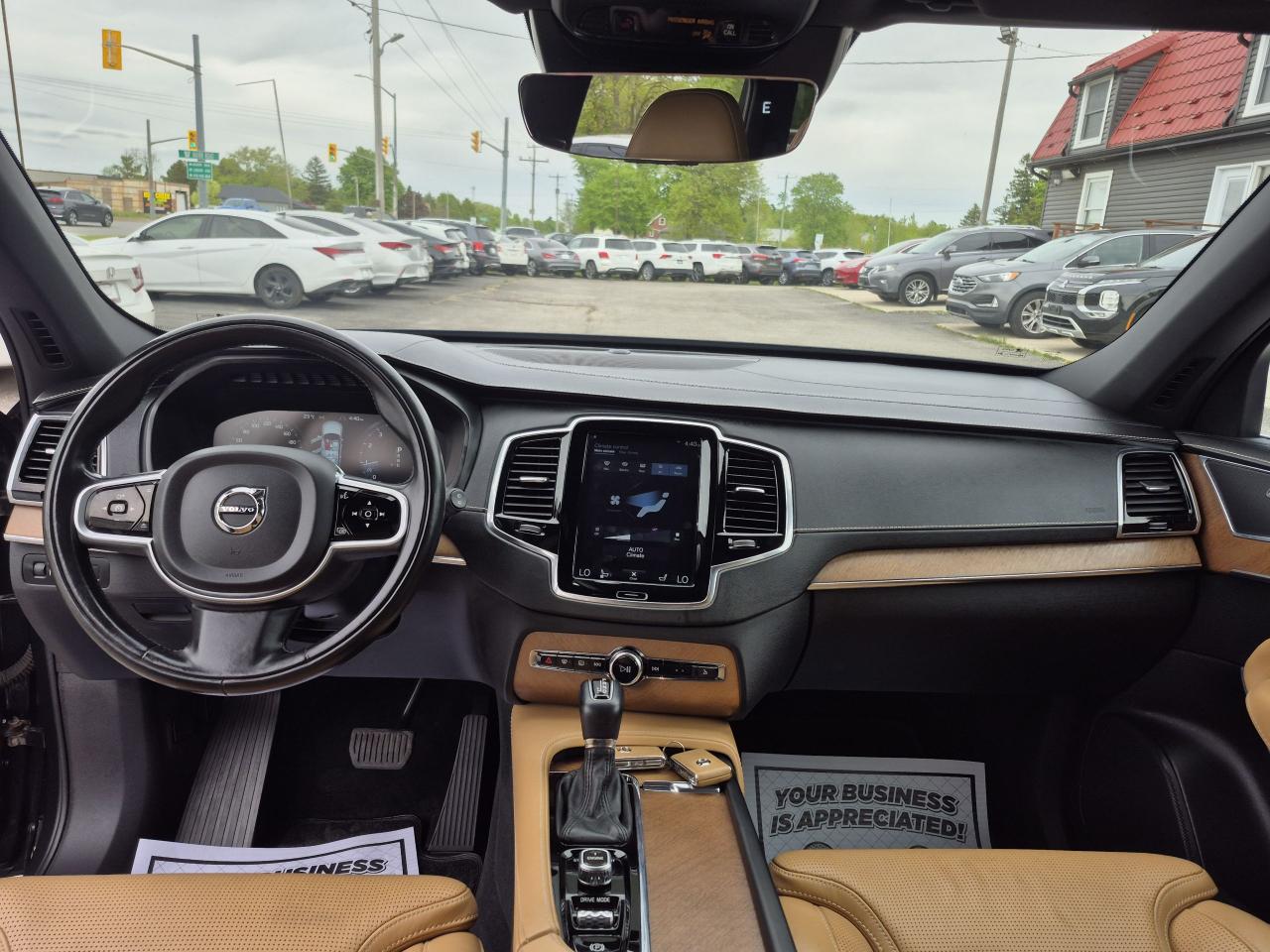 2017 Volvo XC90 AWD T6 Inscription 7-Passenger Photo18