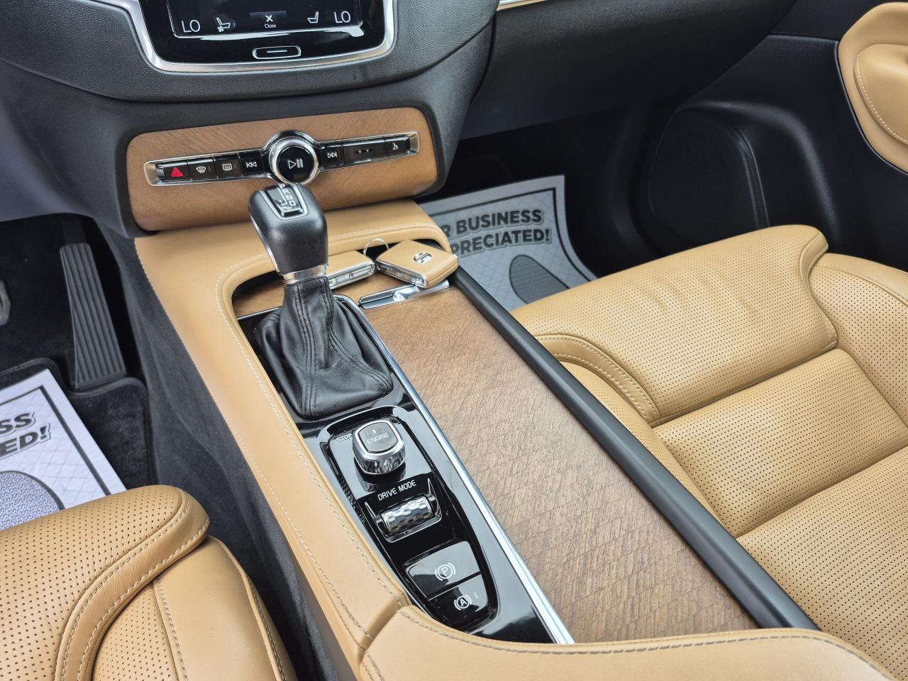 2017 Volvo XC90 AWD T6 Inscription 7-Passenger Photo19
