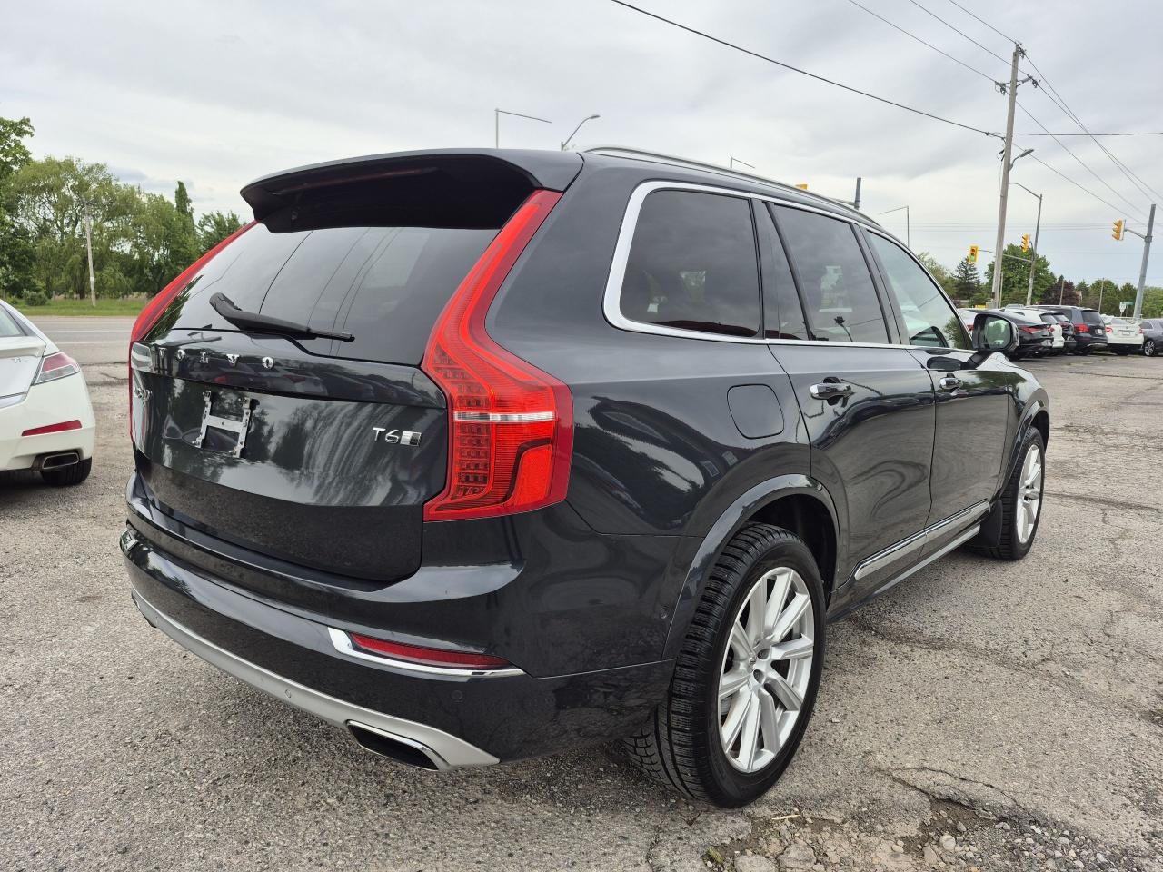 2017 Volvo XC90 AWD T6 Inscription 7-Passenger Photo3