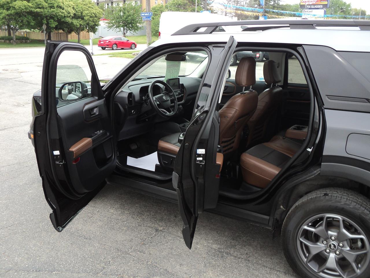2022 Ford Bronco Sport Badlands 4x4 2.0L4cylGas RoofNavLeatherHeatedSeats - Photo #10