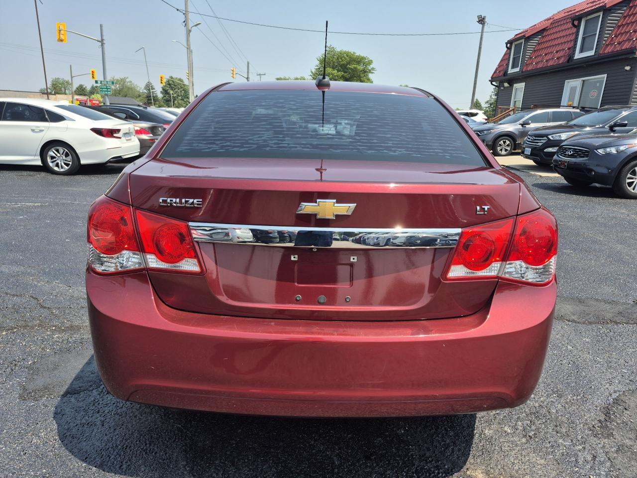 2015 Chevrolet Cruze 1LT Photo25