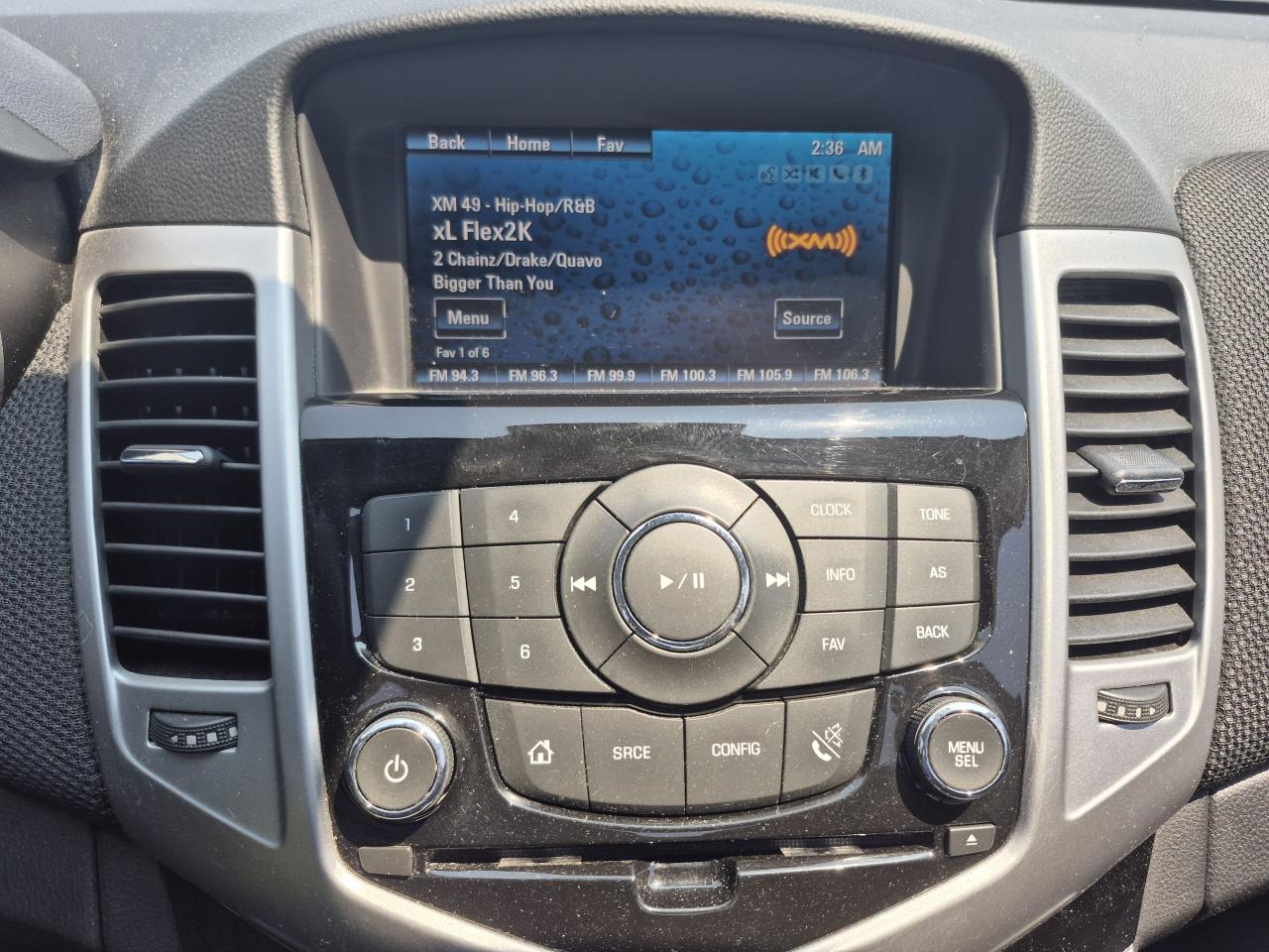 2015 Chevrolet Cruze 1LT Photo39