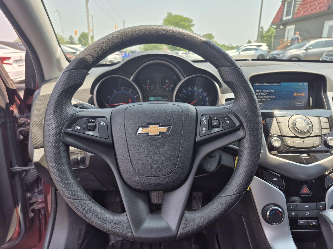 2015 Chevrolet Cruze 1LT Photo16