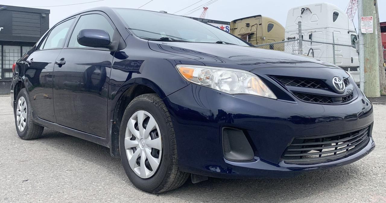 2013 Toyota Corolla CE Photo2