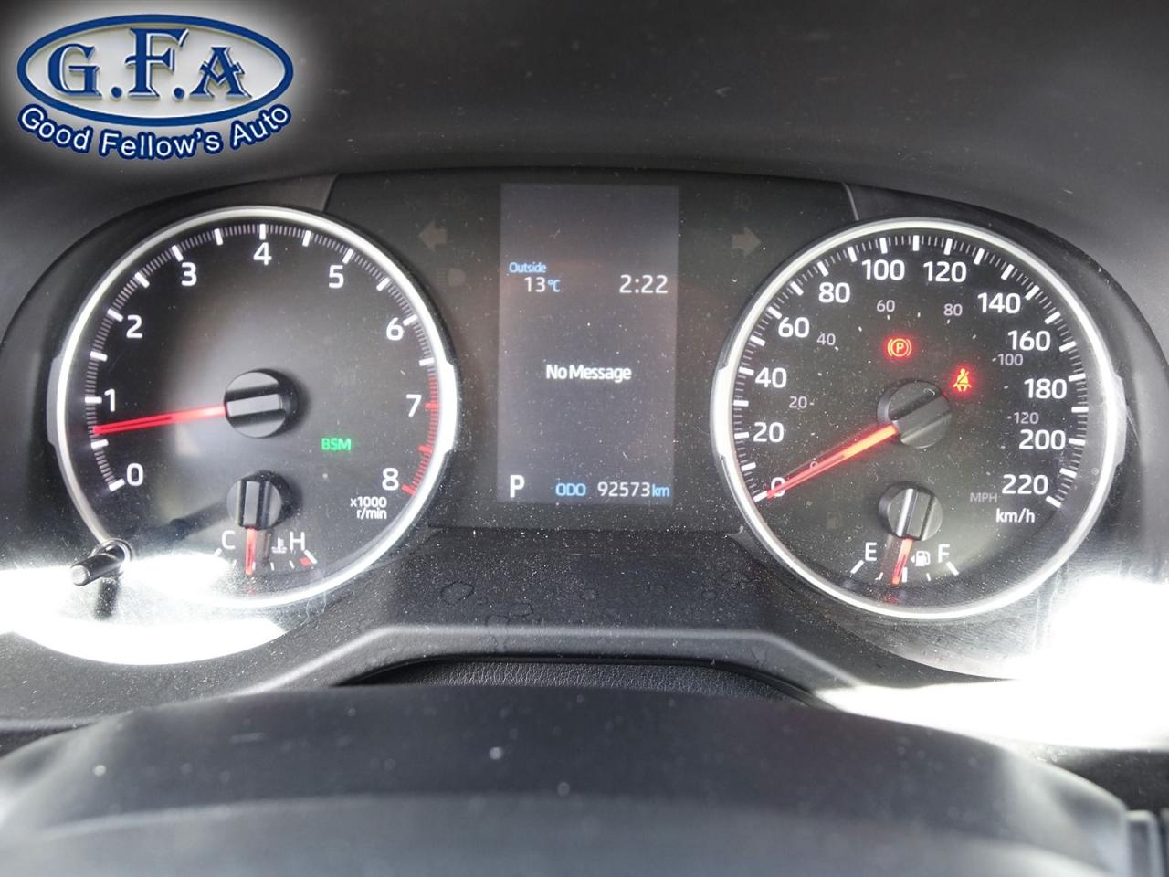 2022 Toyota RAV4 LE AWD Photo37