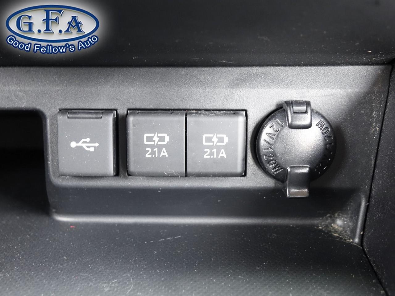 2021 Toyota Highlander XLE AWD Photo41