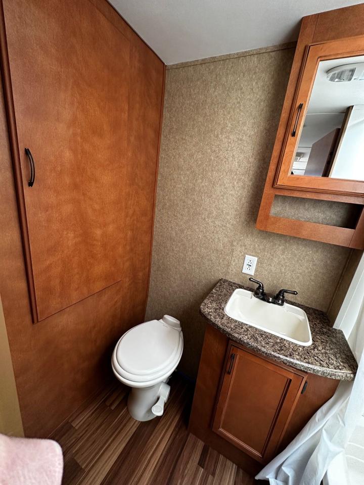 2014 Gulfstream Conquest 24RB 