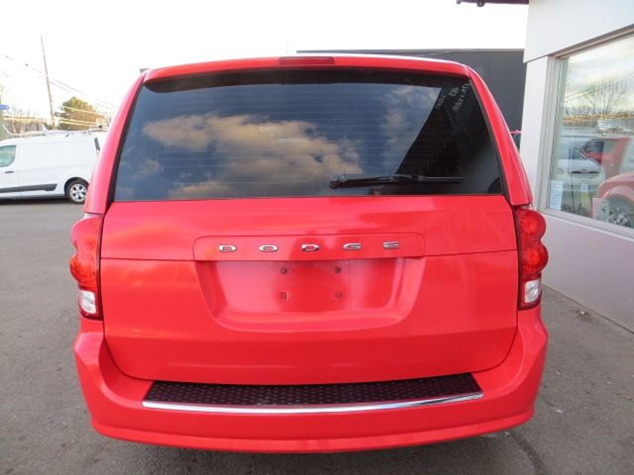 2015 Dodge Grand Caravan CERTIFIED, 7 PASSENGERS, ONLY 76,000KM - Photo #6