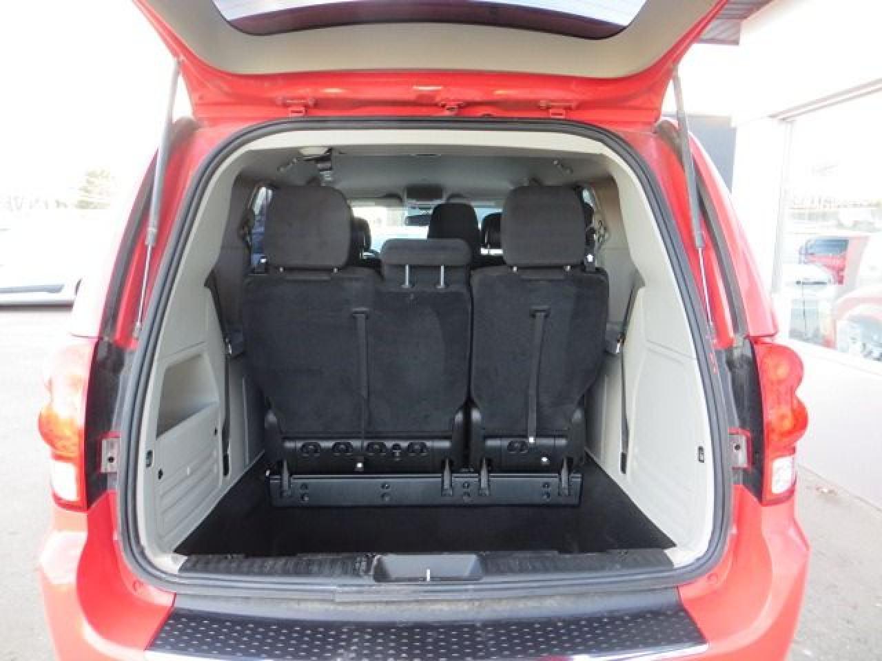 2015 Dodge Grand Caravan CERTIFIED, 7 PASSENGERS, ONLY 76,000KM - Photo #9
