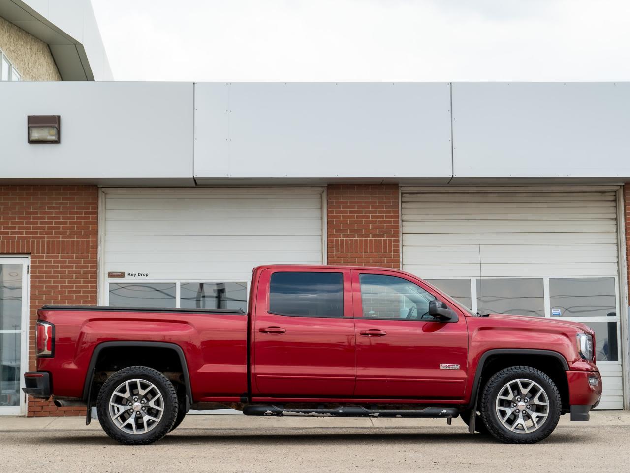 2018 GMC Sierra 1500 SLT - Photo #4