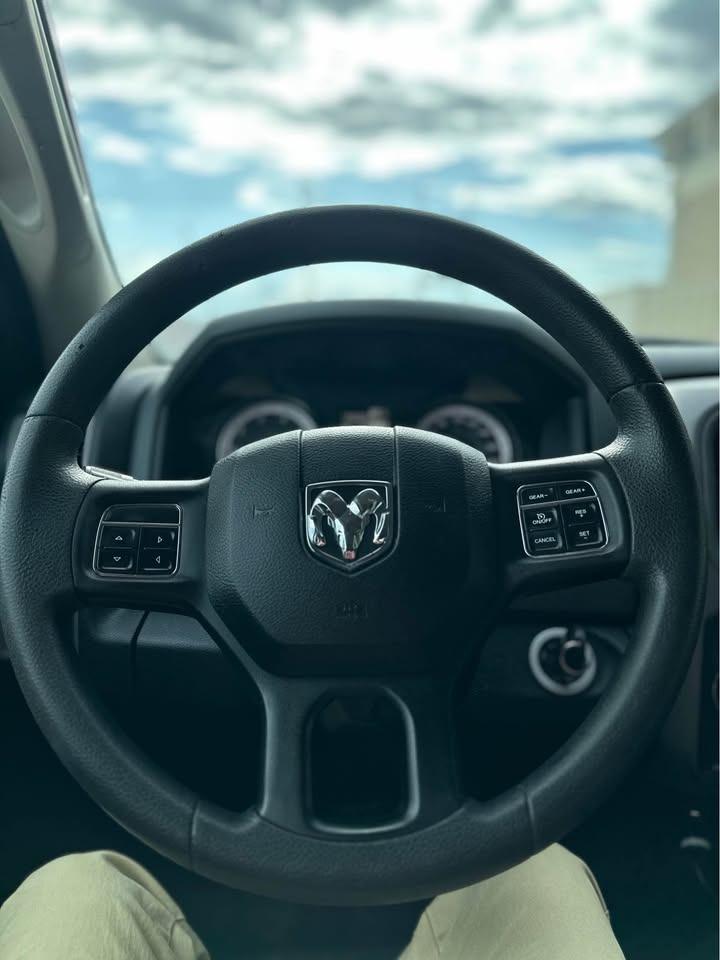 1748464493