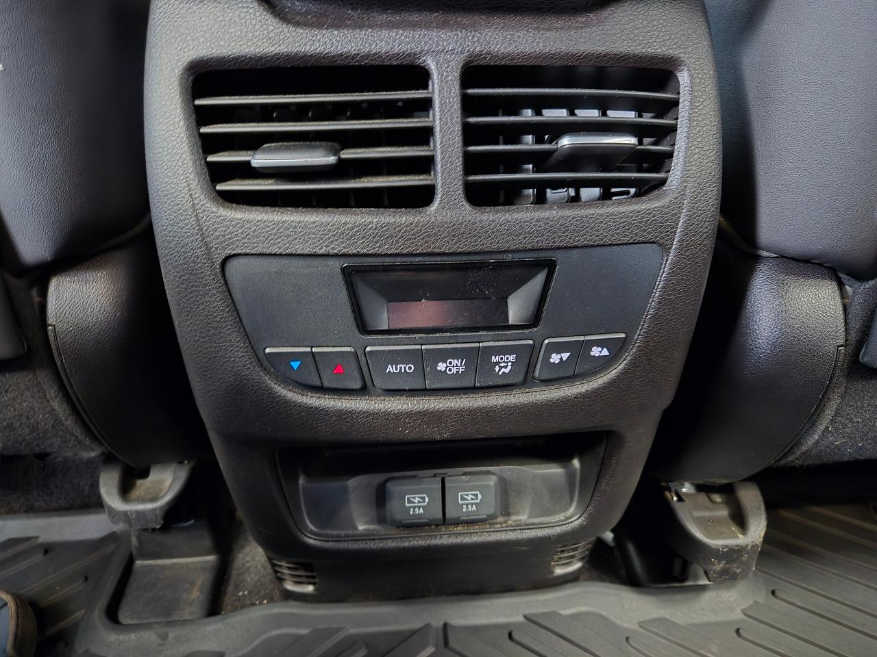 1748389223