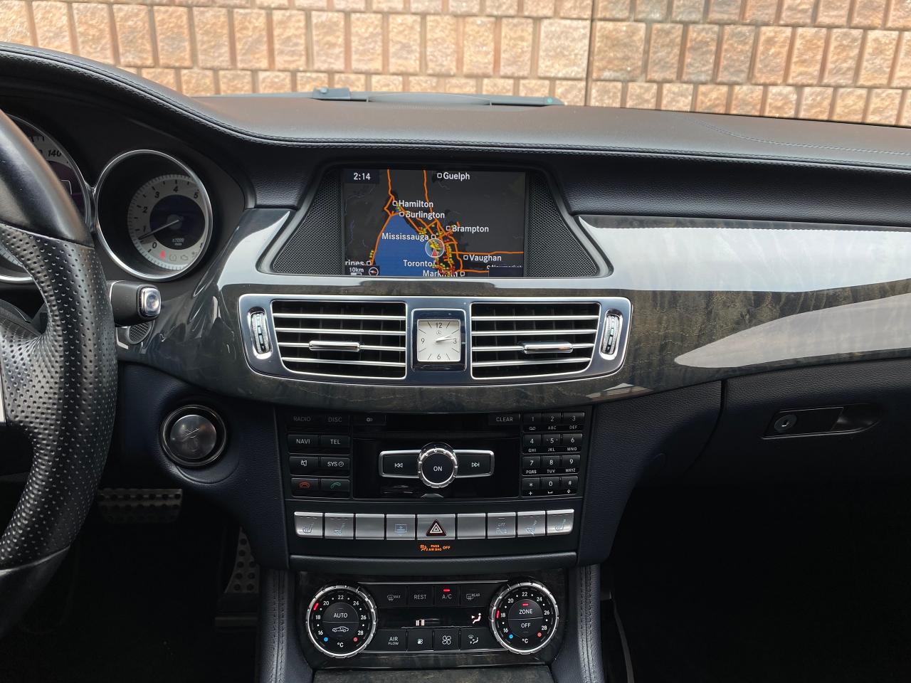 2013 Mercedes-Benz CLS-Class CLS550-4MATIC-AMG-SPORT-NAVI-CAMERA-DRIVER ASSIST - Photo #20