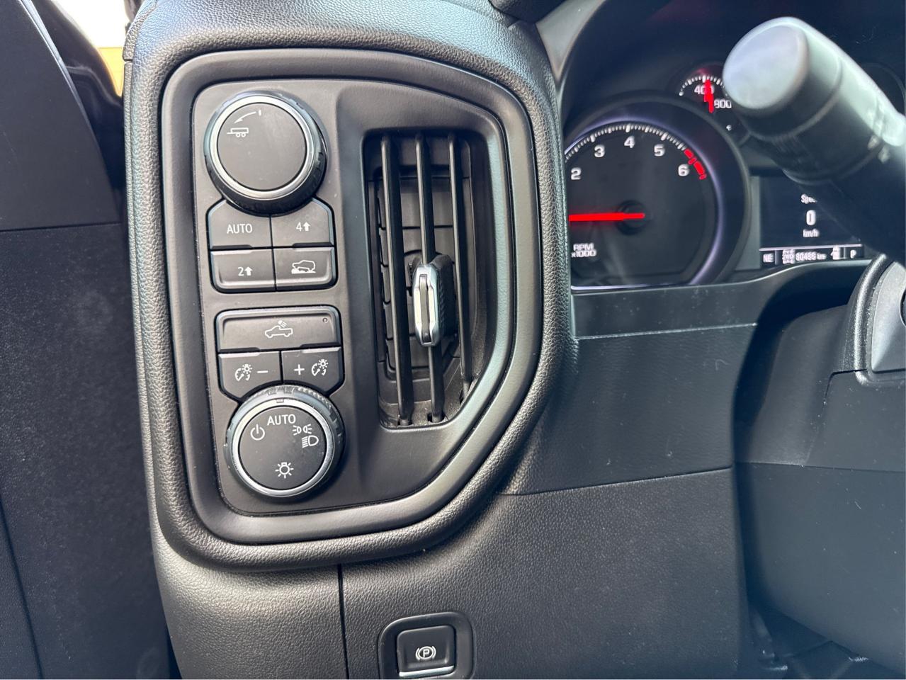 2020 Chevrolet Silverado Custom - Photo #16