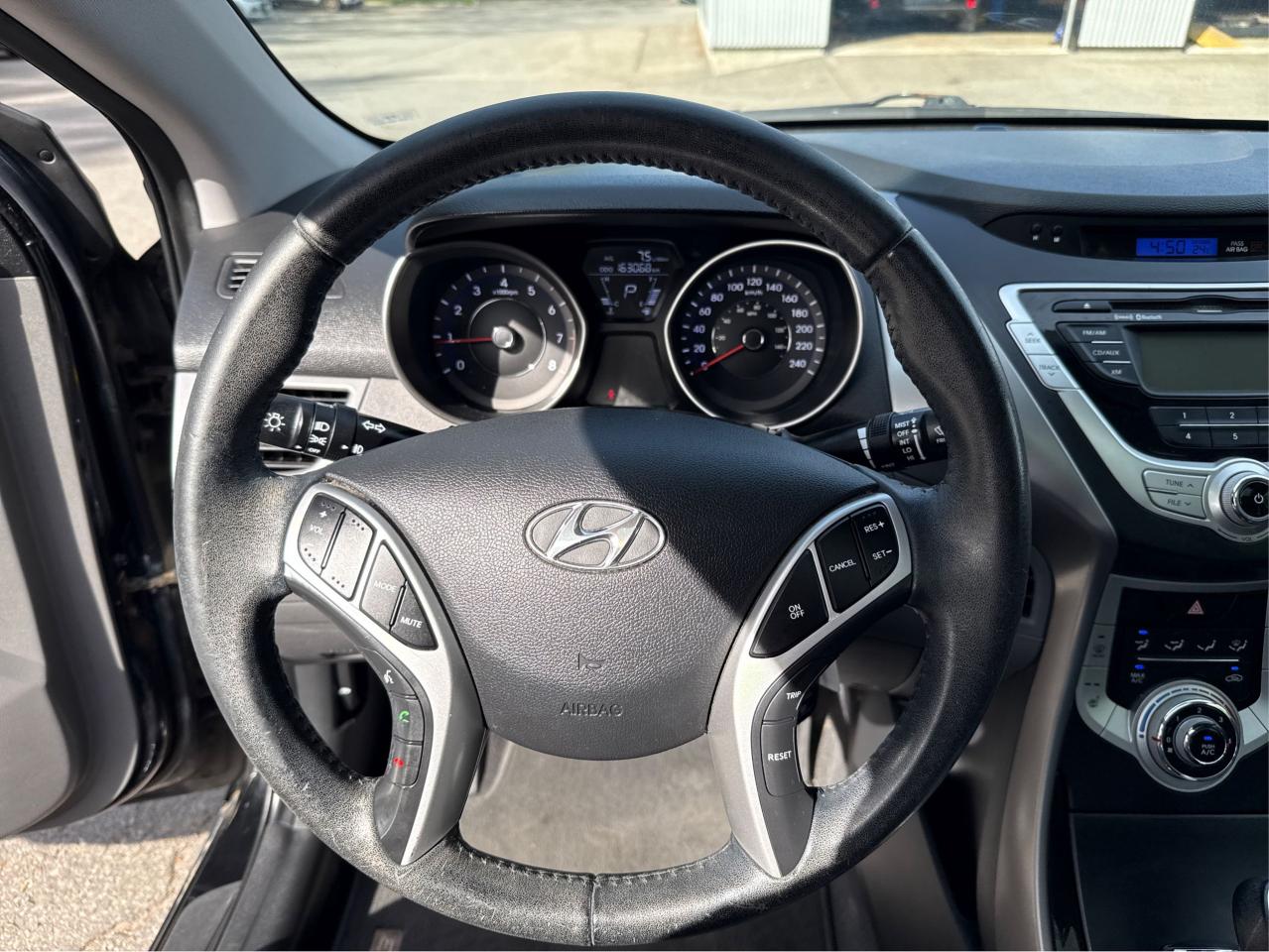 2012 Hyundai Elantra  - Photo #13