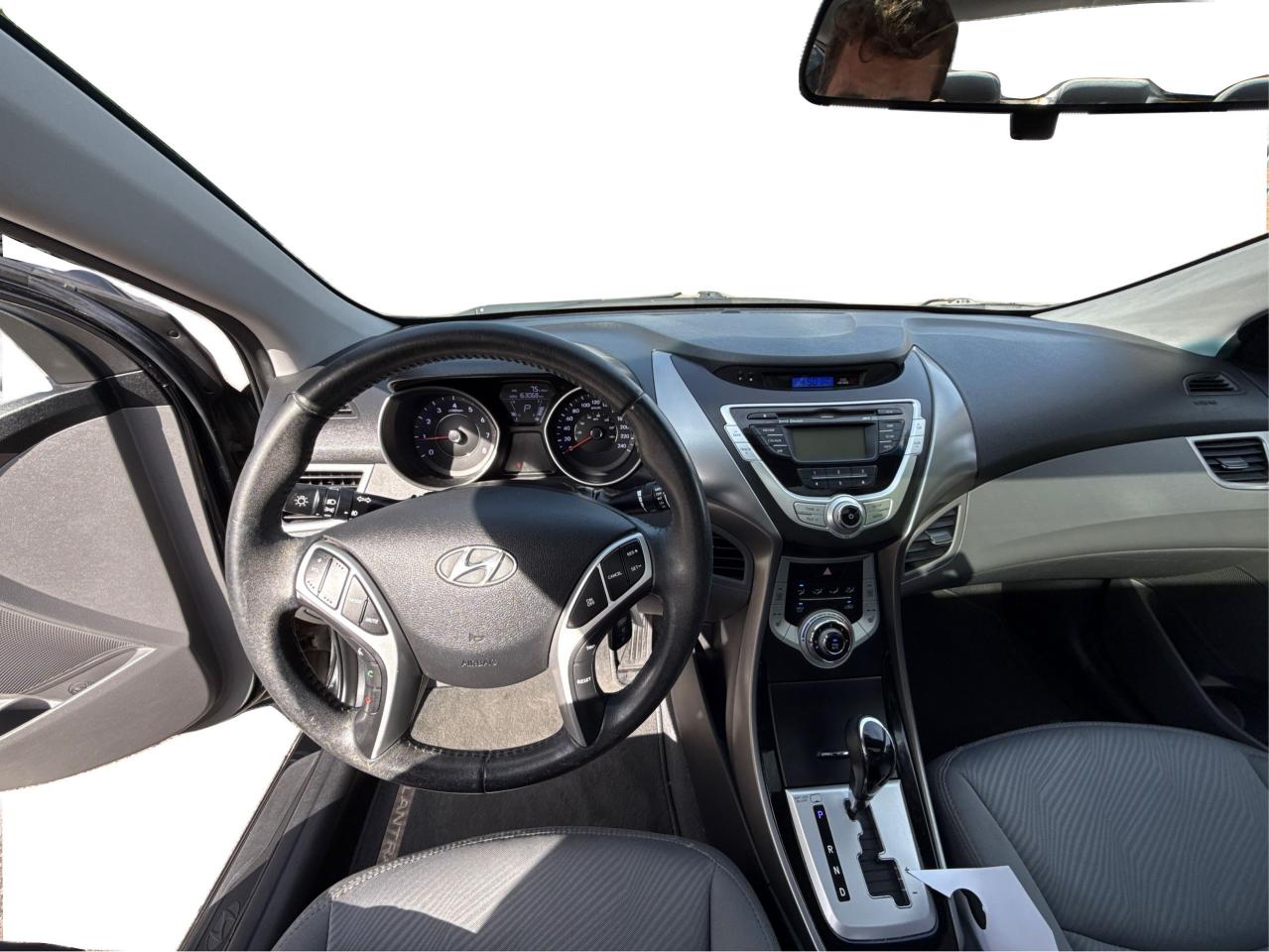 2012 Hyundai Elantra  - Photo #15
