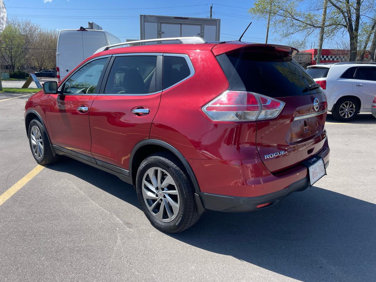2014 Nissan Rogue SL - Photo #4