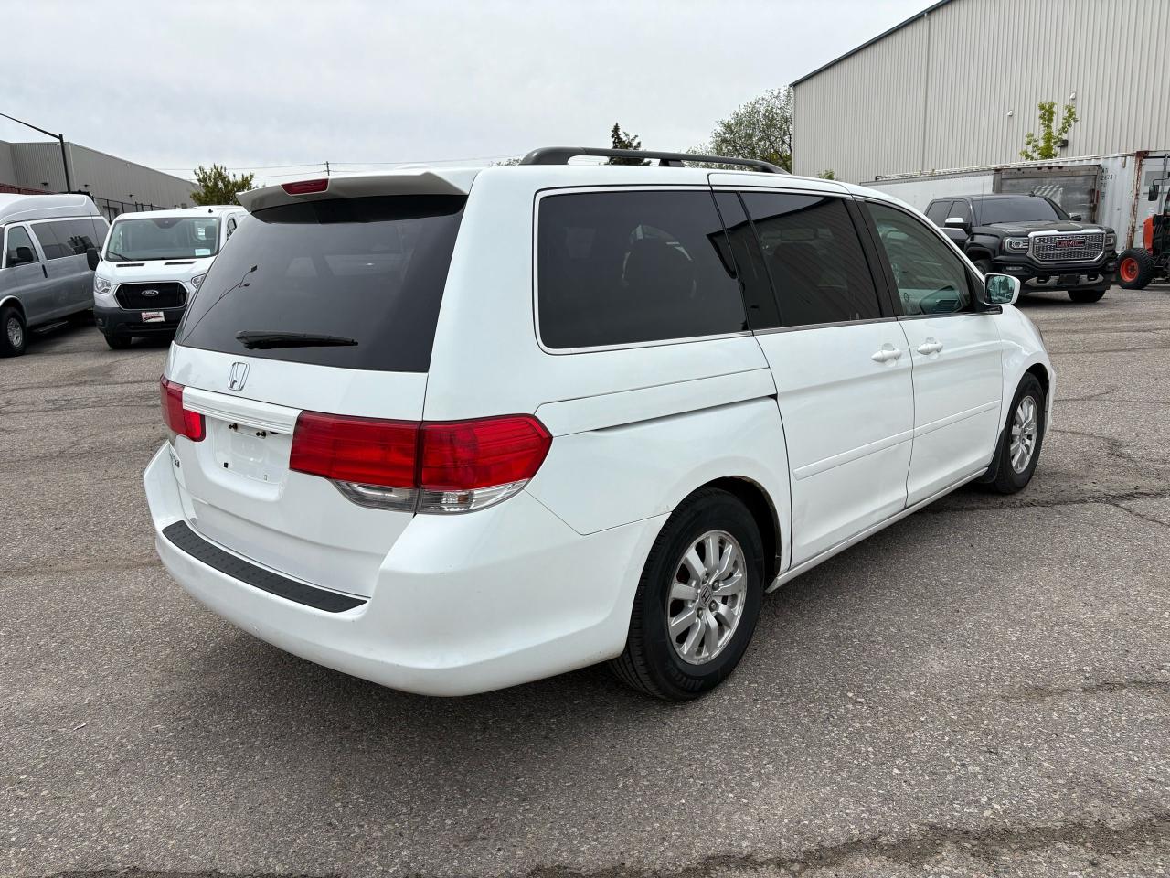 2010 Honda Odyssey EX-L - Photo #5