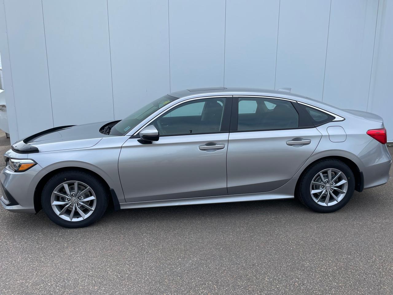 2022 Honda Civic Sedan EX Photo1
